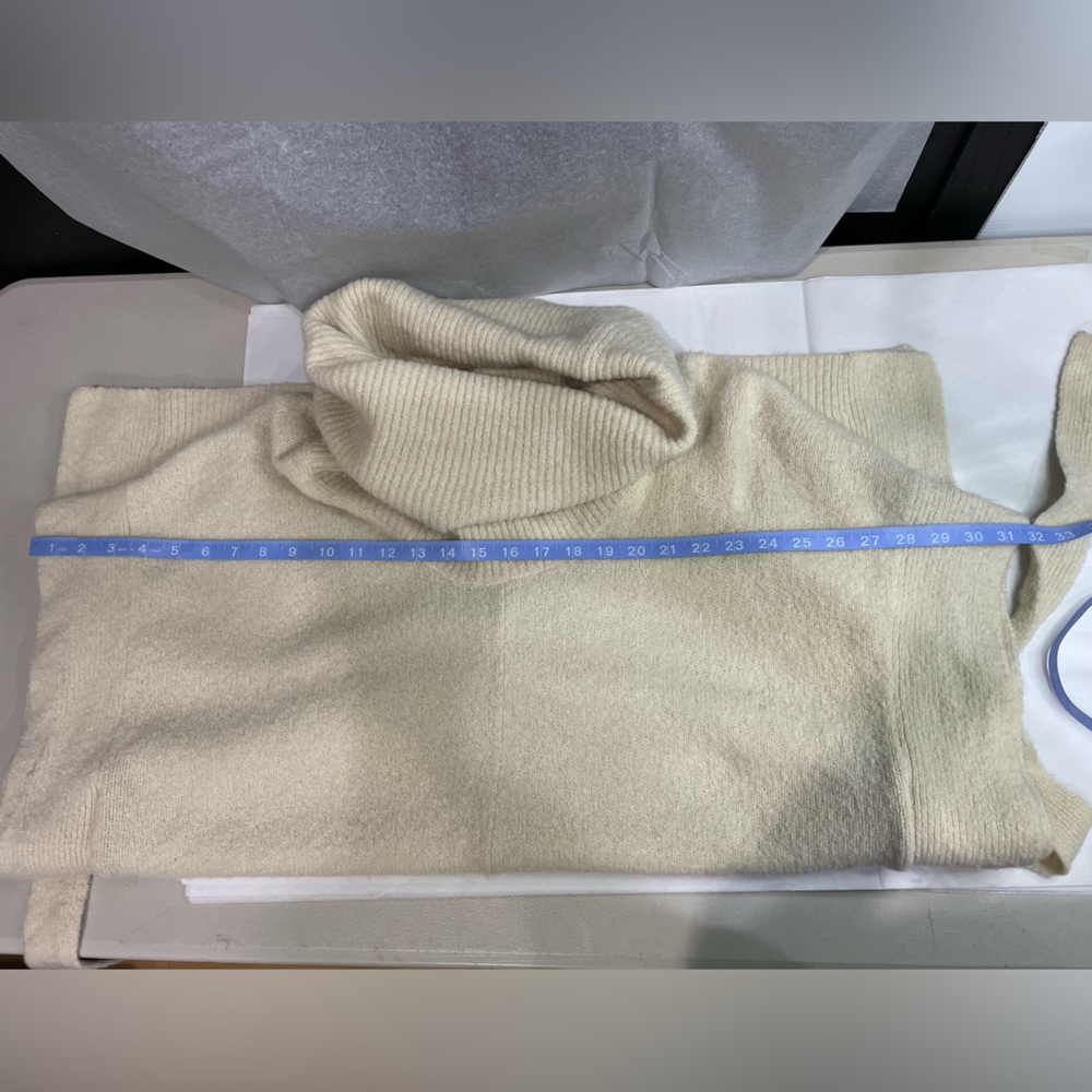 BCBG MaxAzria Cream Oversized Boxy Tunic Cowlneck Sleeveless Sweater OS #4049 - Picture 6 of 7